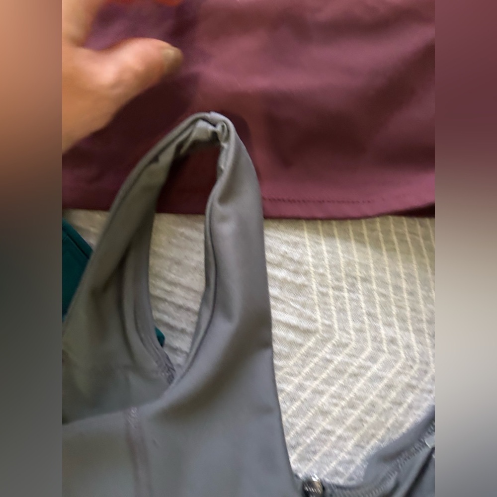 Bundle of three sports bras - Picture 3 of 10